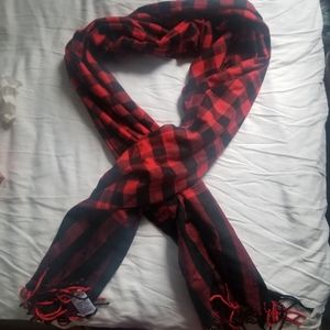 NWT Gap red and black plaid scarf